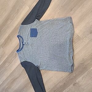 American Eagle Mens Henley